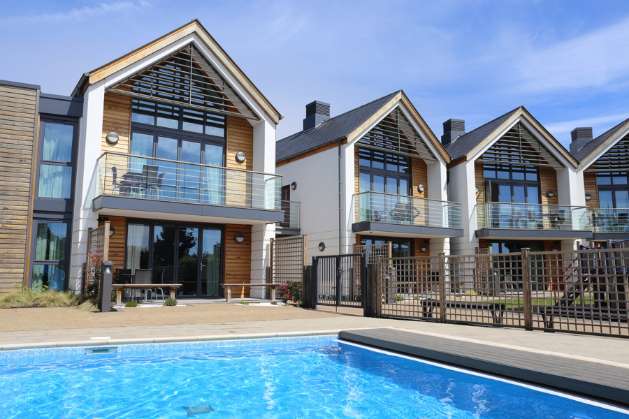 Poolside Deluxe Apartment